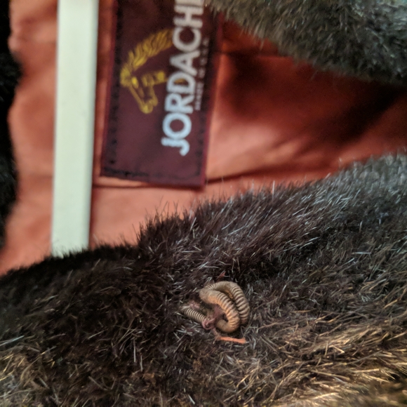 JORDACHE faux fur coat - Picture 4 of 6